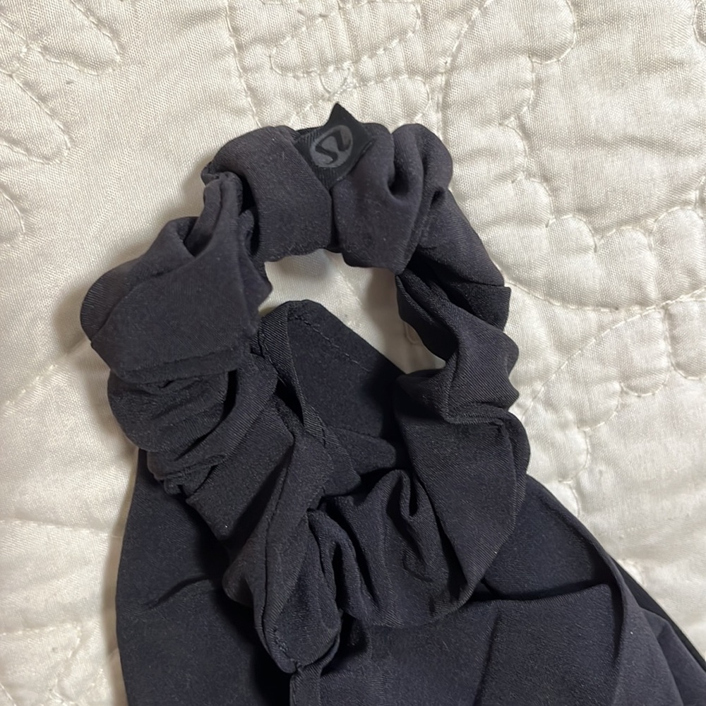 Black Tie Lululemon Scrunchie